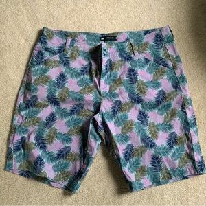 Lee Lavender Palm Leaves Print Shorts (Size 14)